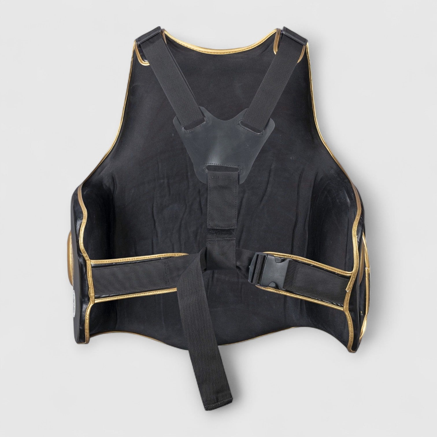 TOP TEN mageskjold Dao - Svart - CombatStore.no