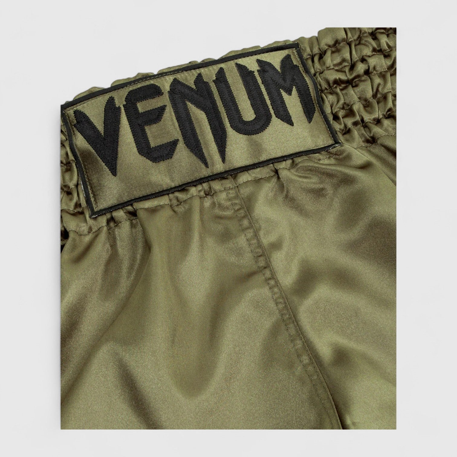 VENUM Classic Muay Thai shorts – klassiske shorts for trening og konkurranse - CombatStore.no