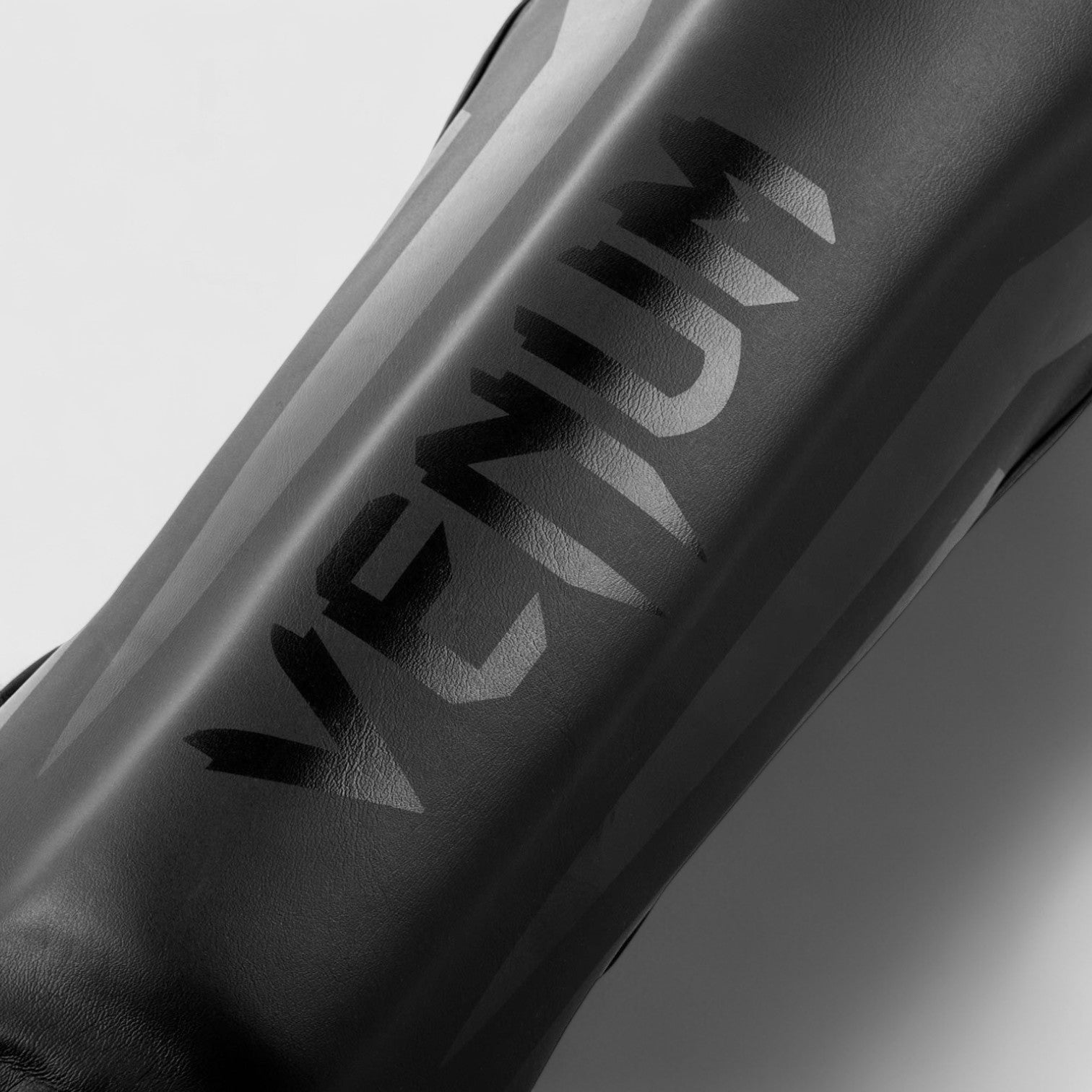 VENUM Elite Legg og Vristbeskytter - CombatStore.no