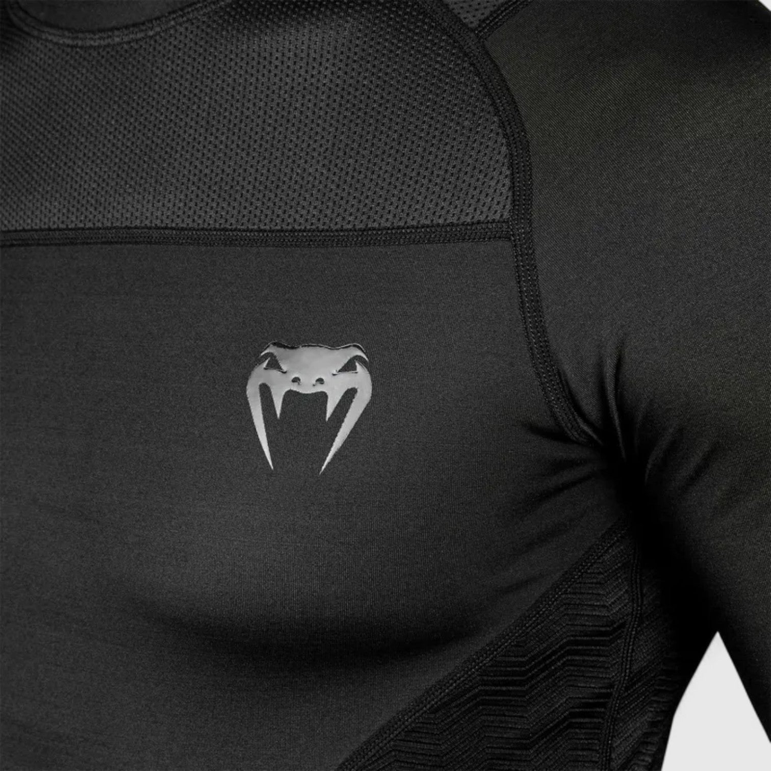 VENUM G - FIT Kompresjonstrøye/Rashguard - Lang arm Svart - CombatStore.no