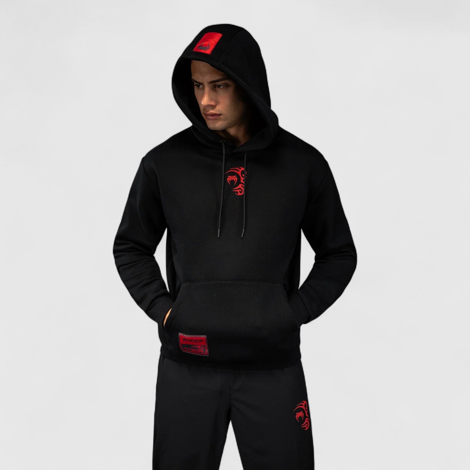 VENUM Mike Tyson Hettegenser svart/rød - CombatStore AS