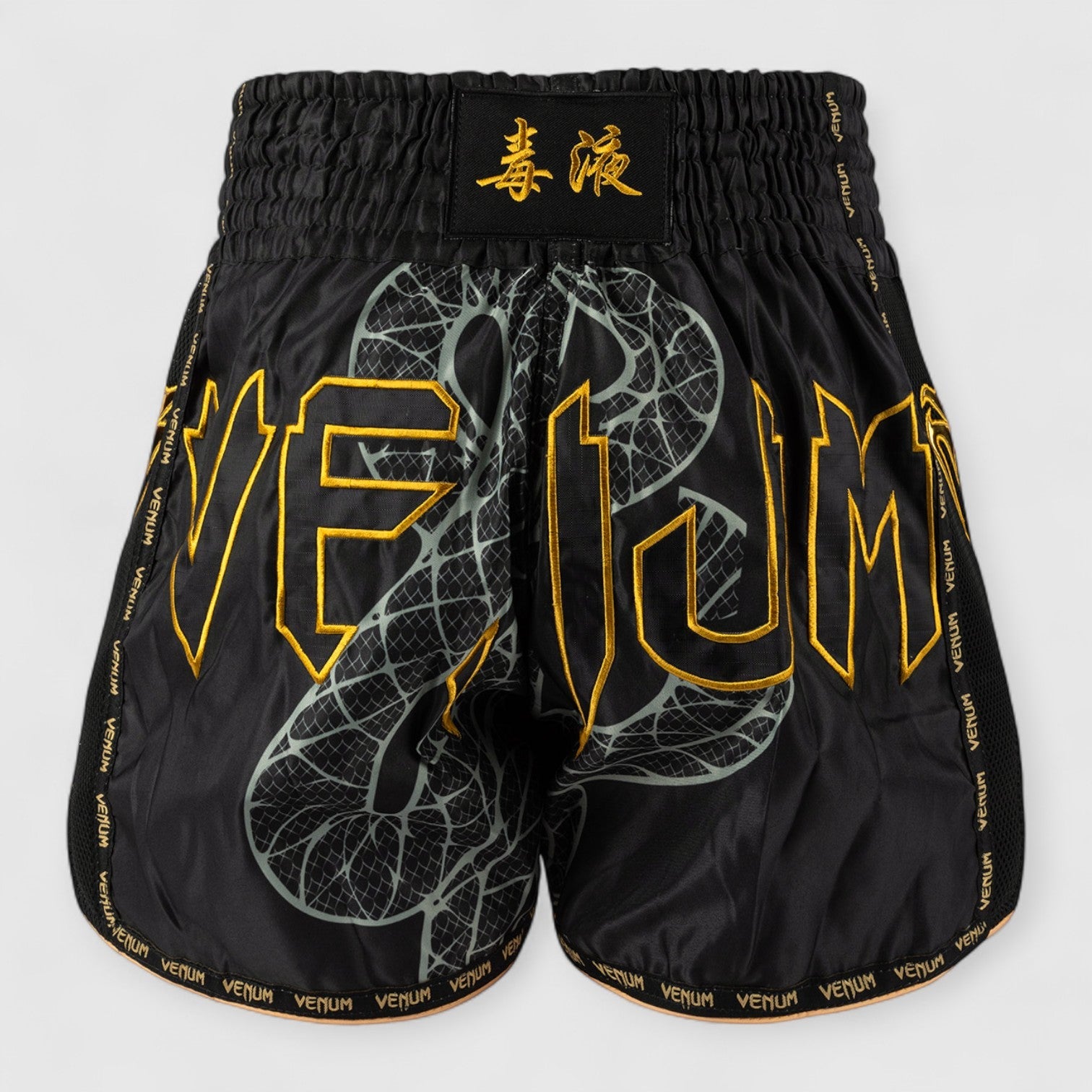 VENUM Serpenti Muay Thai shorts - CombatStore.no