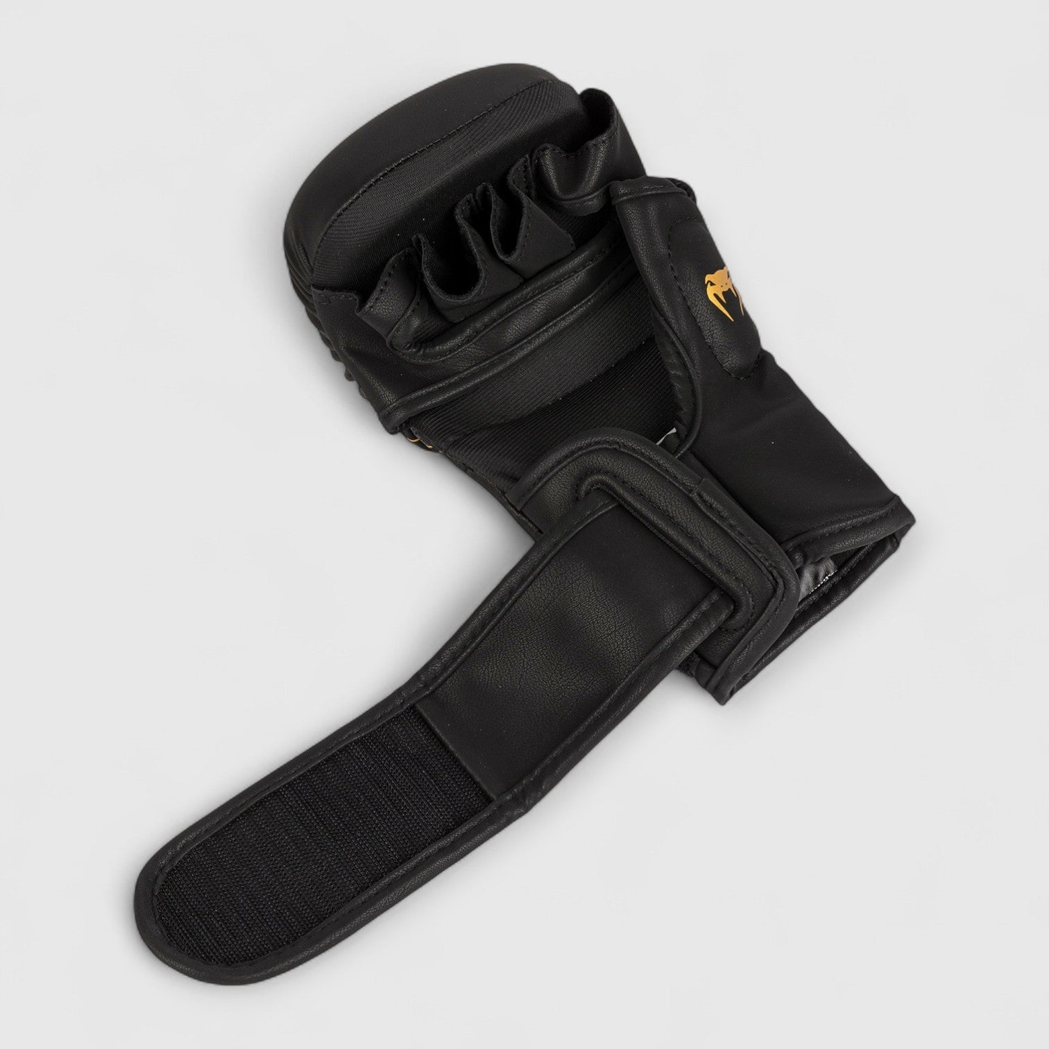 VENUM Serpenti sparringshansker - CombatStore.no