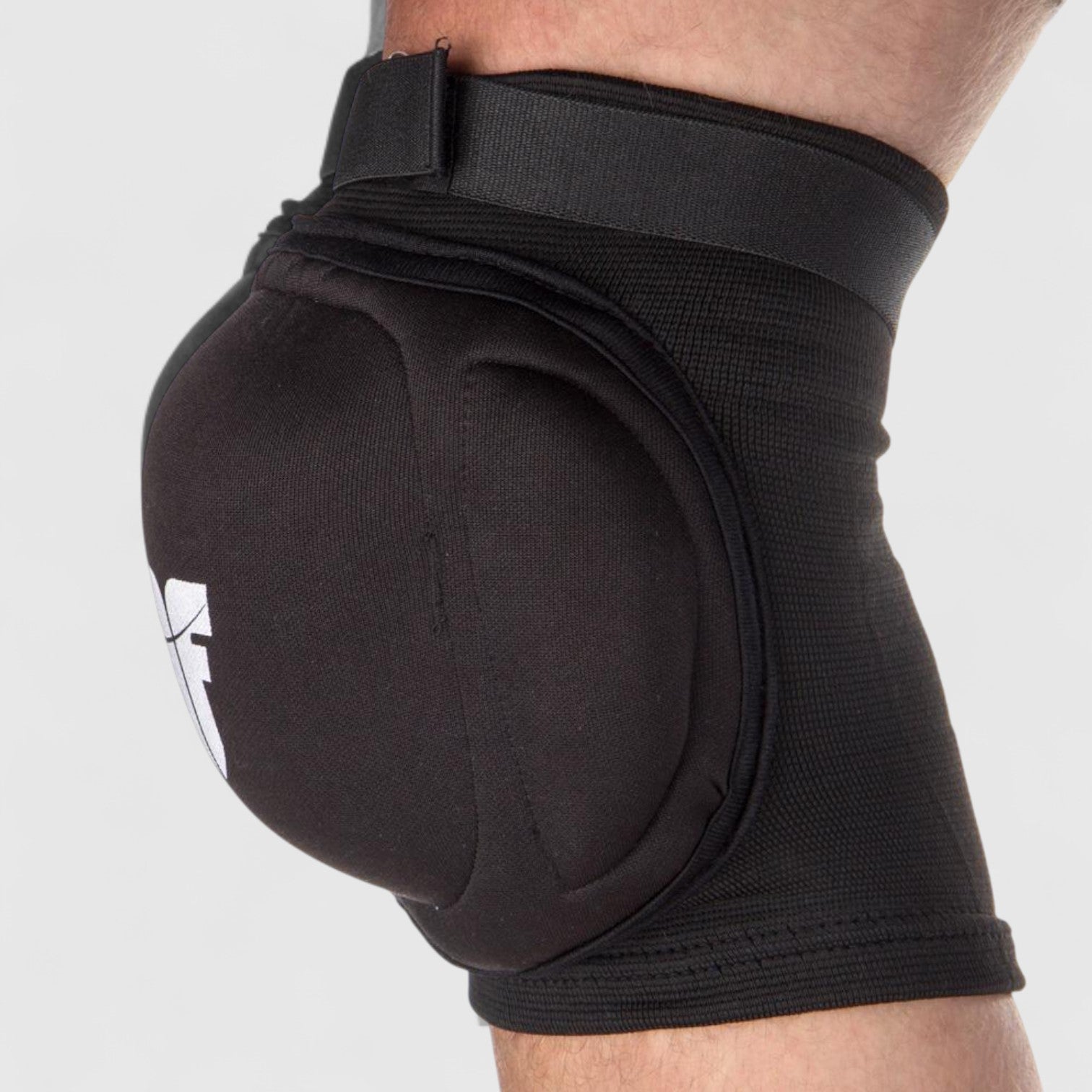 FIGHTER knebeskytter - CombatStore.no