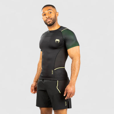 VENUM Fusion 2.0 Rashguard med korte ermer - CombatStore.no