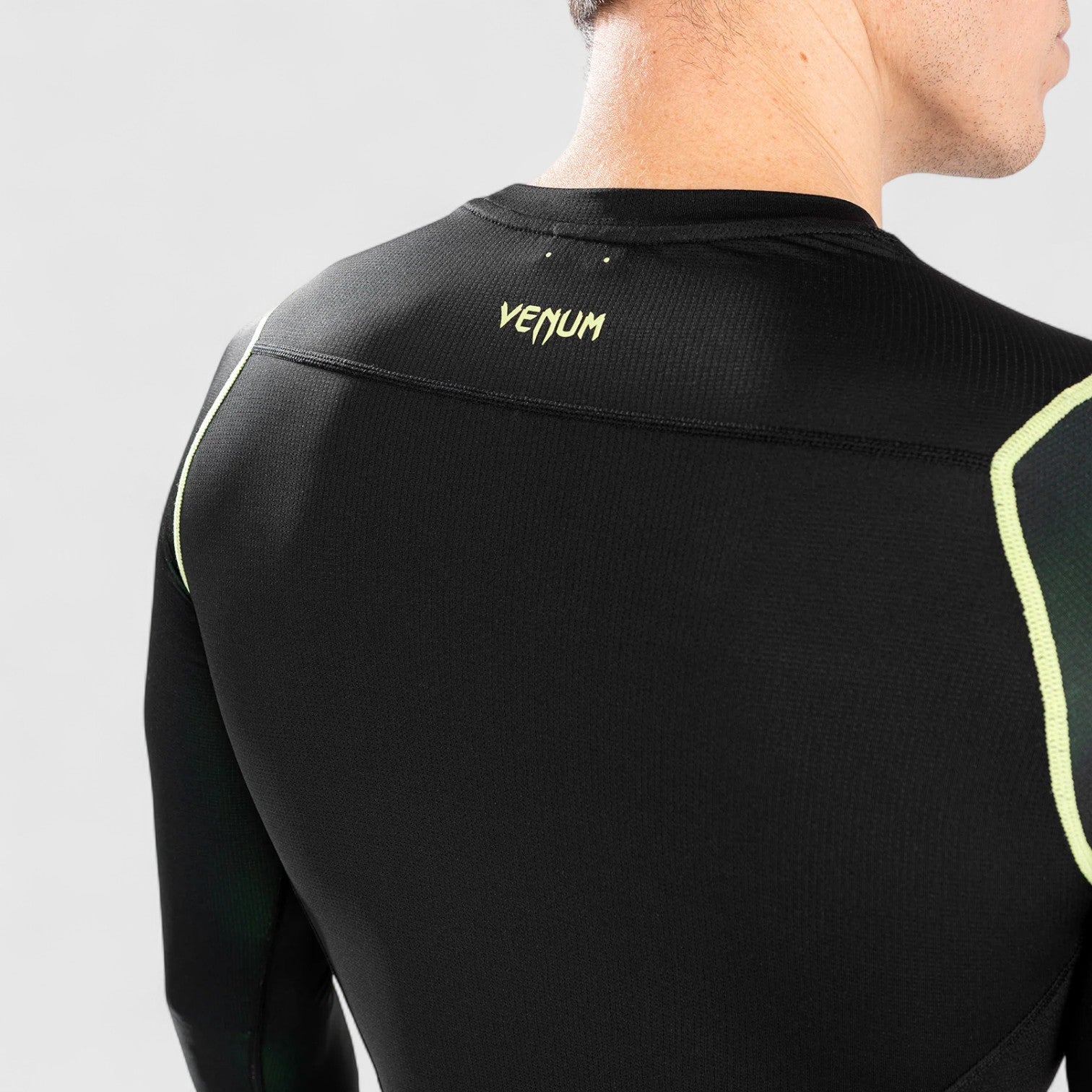 VENUM Fusion 2.0 Rashguard med lange ermer - CombatStore.no