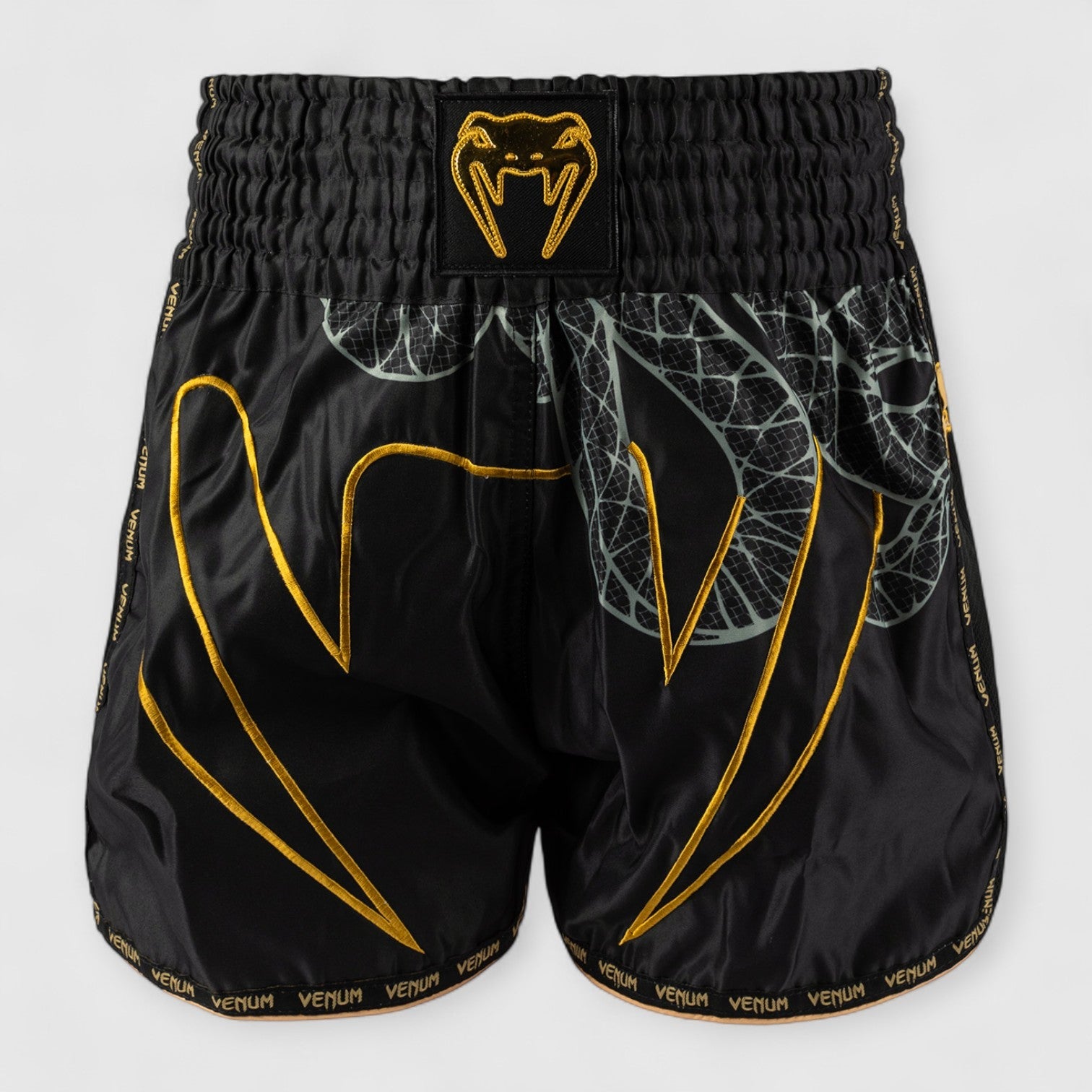 VENUM Serpenti Muay Thai shorts - CombatStore.no
