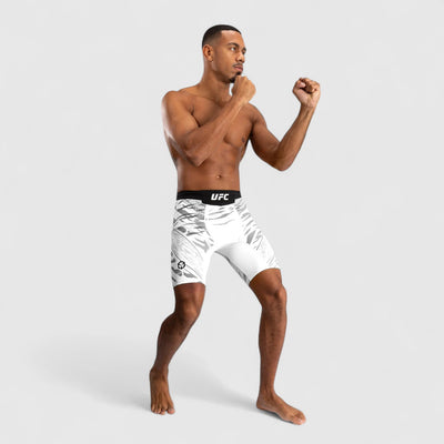 VENUM UFC Fusion Fight Night Vale Tudo Fight Shorts Hvit - CombatStore.no