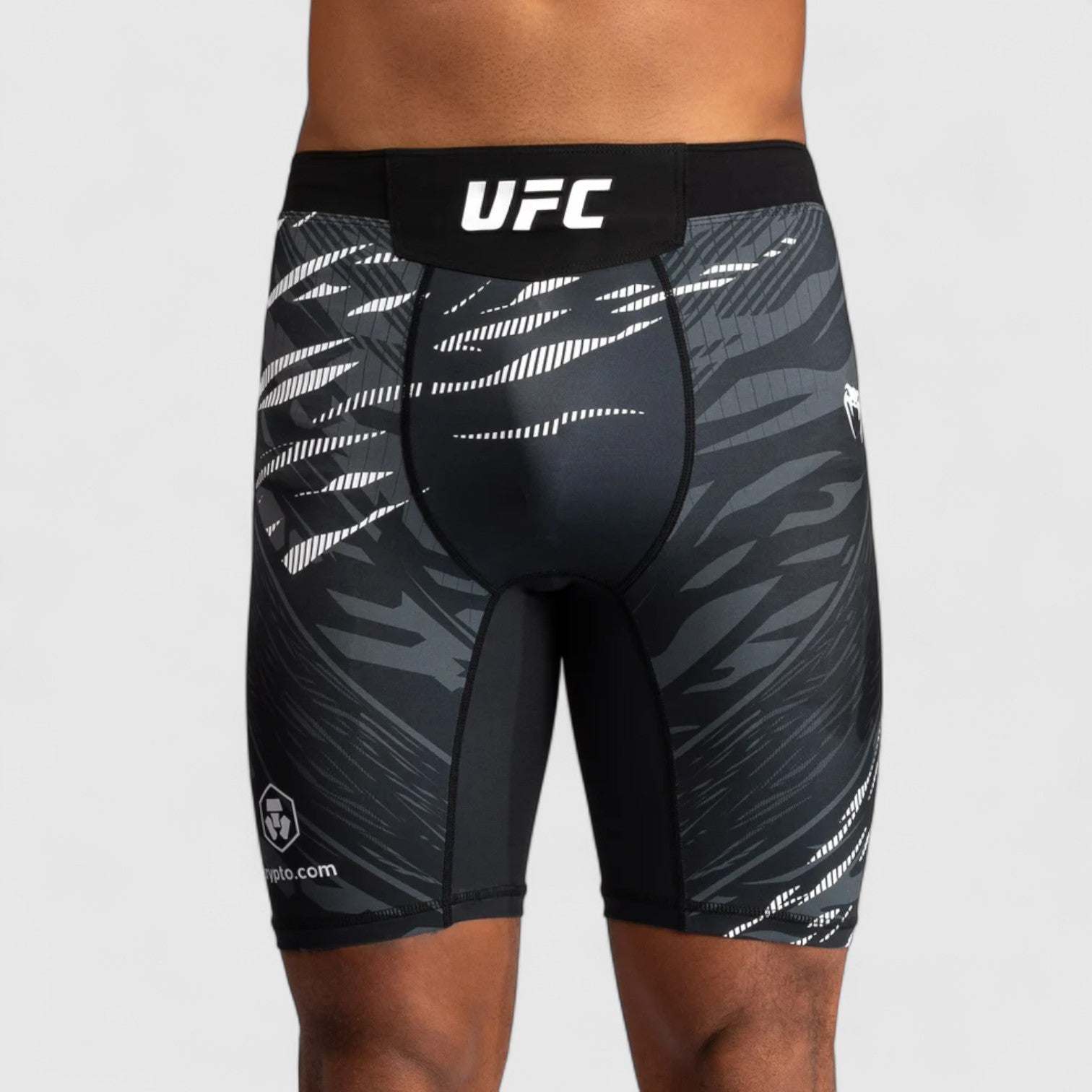 VENUM UFC Fusion Fight Night Vale Tudo Fight Shorts Svart - CombatStore.no